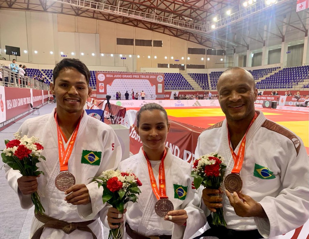 Brasil conquista duas pratas e um bronze no primeiro dia do Grand Prix da Geórgia