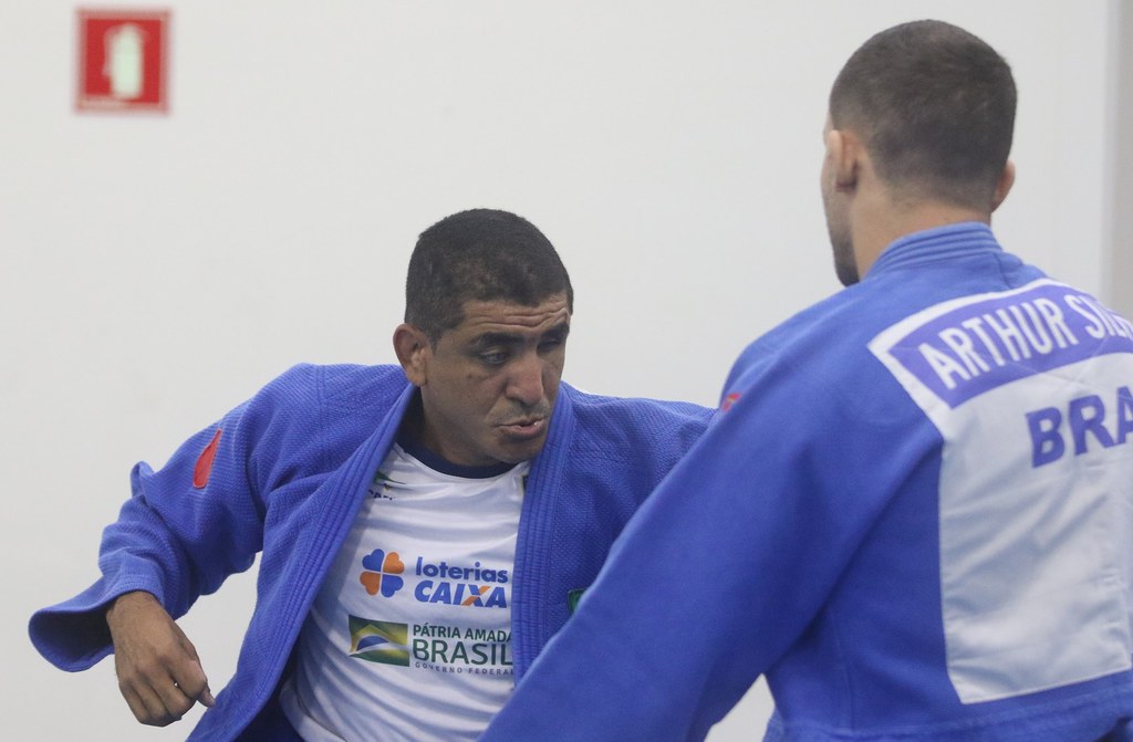 Briga na escola foi porta de entrada de Rayfran nas artes marciais