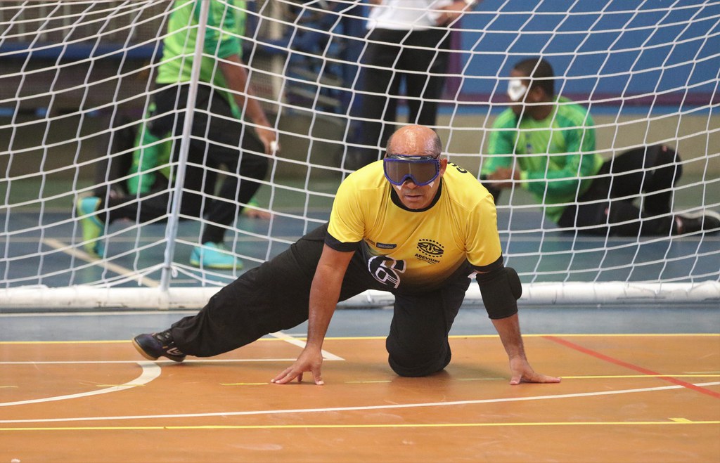 Em casa, Ivando leva ao Regional três décadas de goalball na bagagem