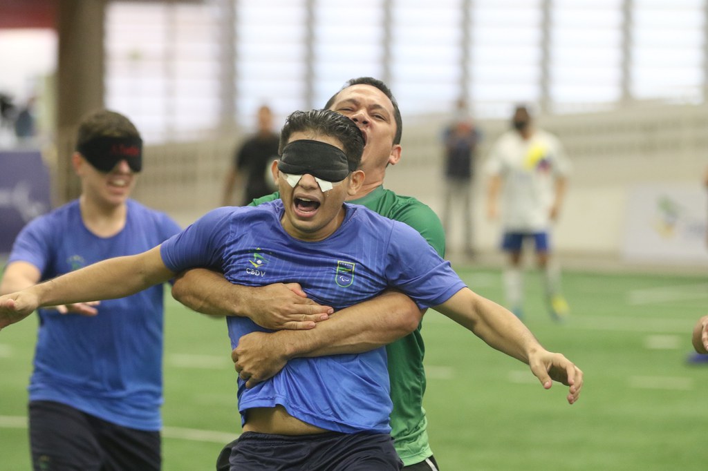 Time B bate a Colômbia, e Brasil pode ser campeão nesta sexta