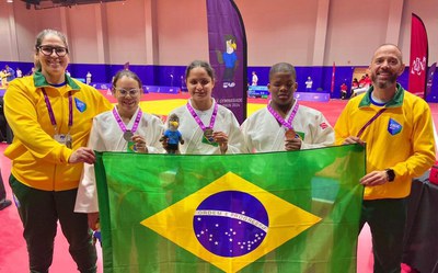 Brasil volta de competição escolar no Bahrein com três medalhas no judô